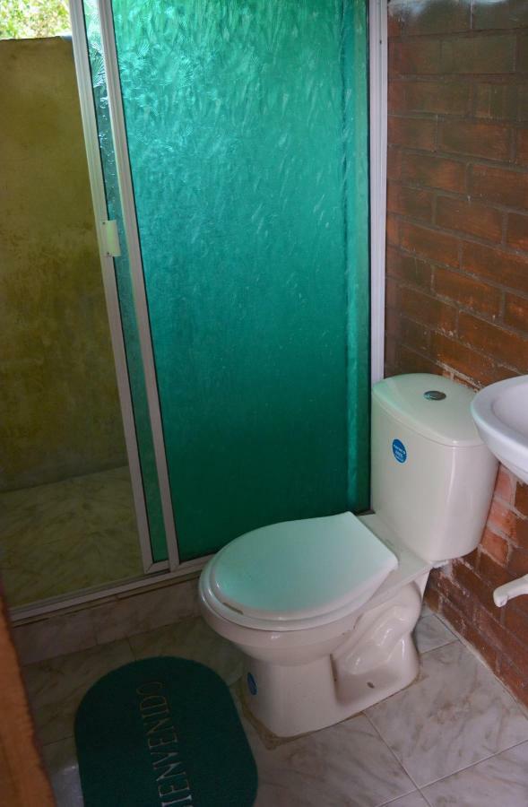 Posada El Esfuerzo Nuqui Luaran gambar